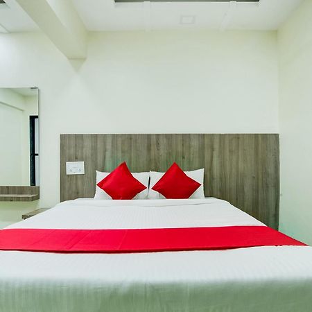 Hotel O Kunal Palace Navi Mumbai Buitenkant foto